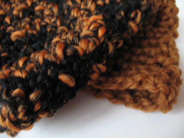 Accesoriu crosetat/guler