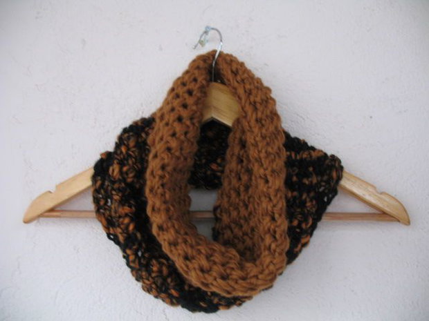 Accesoriu crosetat/guler