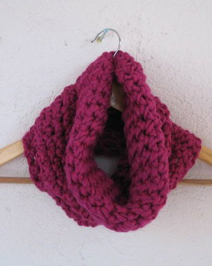 Guler/fular/accesoriu crosetat