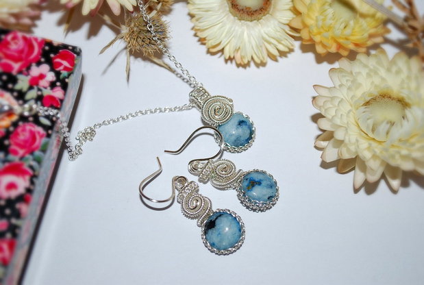 Set " Sky Pearl "