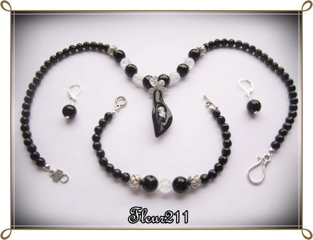 SET - ONIX NEGRU SI CRISTAL DE GHEATA