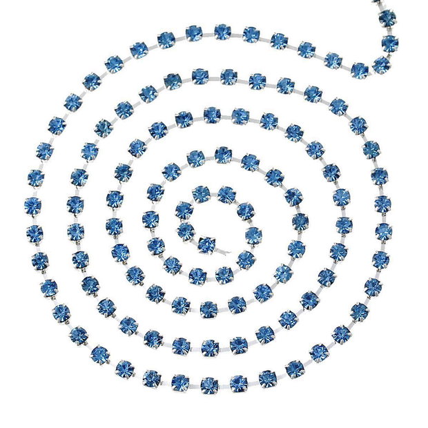(50cm) Lant argintiu cu strasuri rhinestone 2x2mm (SALAK 027)