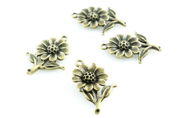 S749 Charms bronz floare 27x20mm