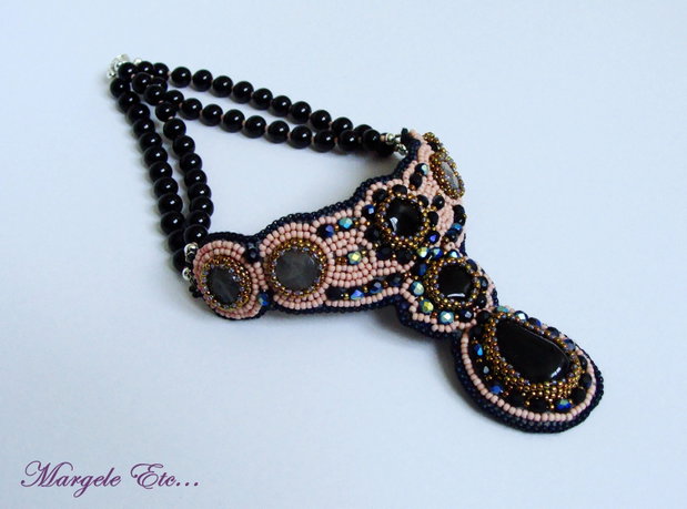 Antique Chic- colier