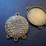 CHANDELIER BAZA CABOCHON - 40 X 33 MM