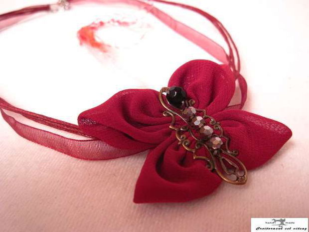 Colier fluture martisor