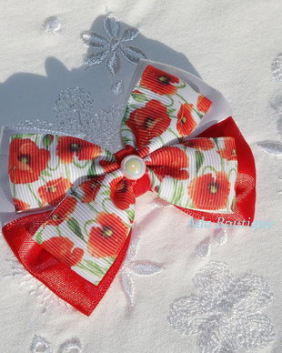 Martisor-agrafa cu maci