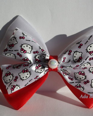 Martisor-agrafa Hello-Kitty