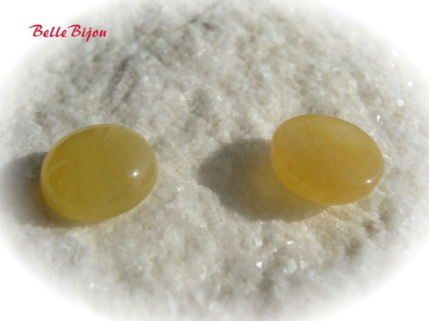 Cabochon din agata galbena aprox 5.5x12 mm