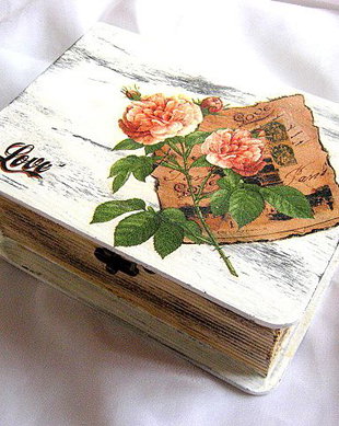 Cutie lemn decorata cu trandafir 23833
