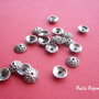 Capacel argintiu antichizat aprox 3x8 mm