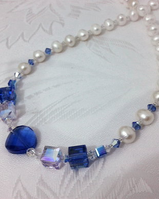 vandut-"Ice Cube Sapphire"
