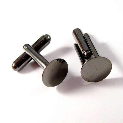 5321 - (1 per) Baza butoni pt camasa, aliaj metalic gun metal, platou 10mm