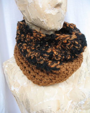 Accesoriu crosetat/guler