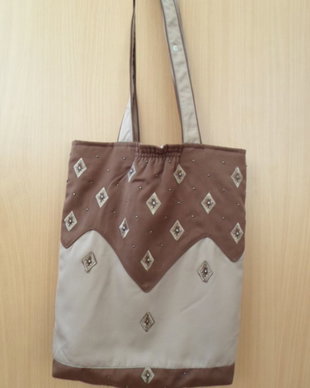 geanta tip sacosa cu broderie