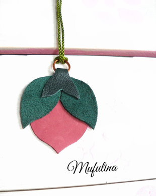 Colier Flower bud