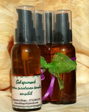 GEL SPUMANT - pentru curatarea tenului sensibil, 100% natural, 100% vegan.