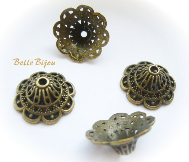Capac dantelat finisaj bronz aprox 19x8.5 mm pentru margele mari
