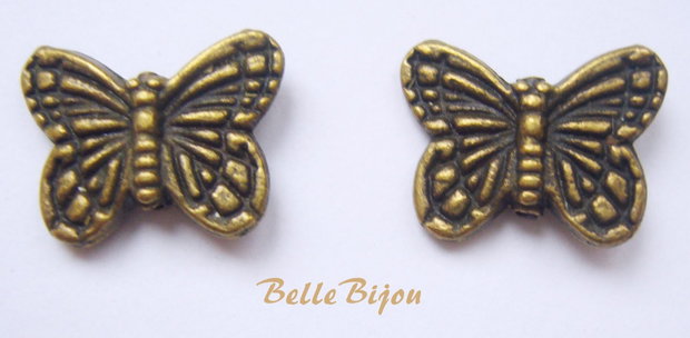 Fluturas finisaj bronz antichizat aprox 14x10,5 mm
