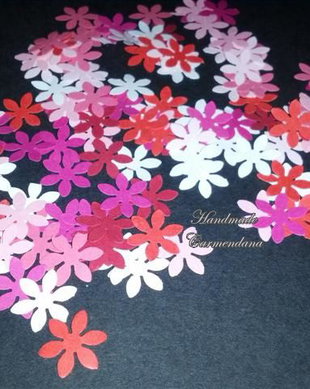 Confetti flori