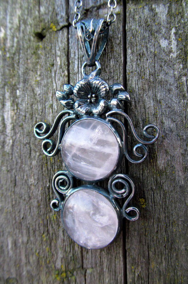 Pandantiv argintat/quartz roz SPRING