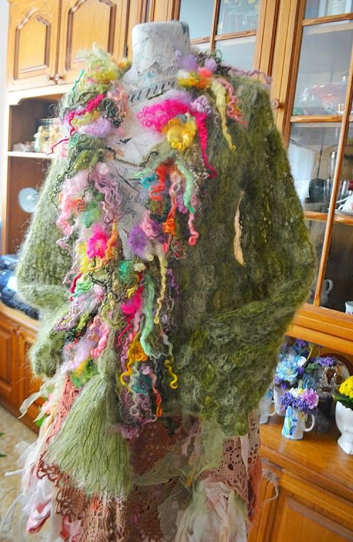 Cardigan crosetat cu carlionti de lana Spring Fairy(REZERVAT)