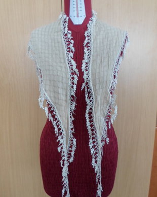 esarfa cu dantela
