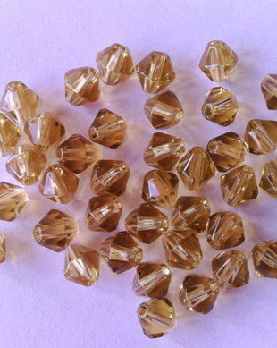 LMS646 - margele sticla biconice galbene 6 mm