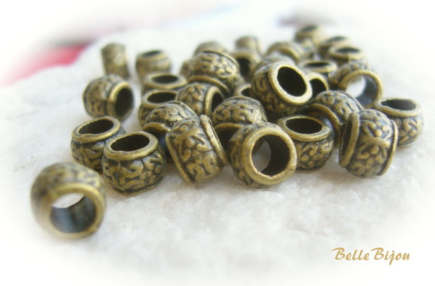 Margica tip Pandora finisaj bronz aprox 5x7 mm