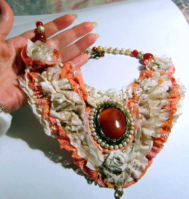 Colier colaj BOEM , romantic gothic , vara intermediara / unicat integral manual / OOAK
