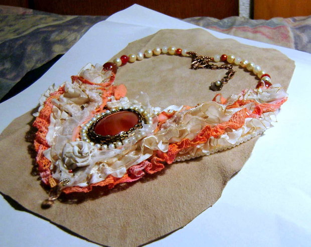 Colier colaj BOEM , romantic gothic , vara intermediara / unicat integral manual / OOAK