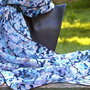 Esarfa BLEUMARIN CU IMPRIMEU FLORAL PASTELAT
