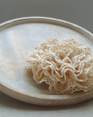 Broșă "Epic Gardenia"