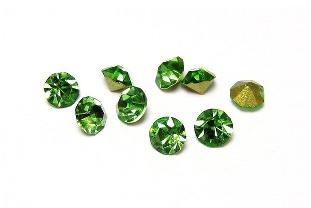 Strasuri din sticla, 2 mm, peridot