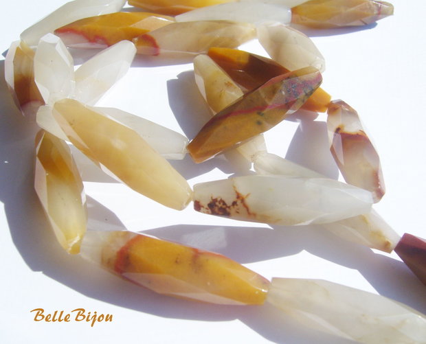 Agate fatetate tuburi lungi aprox 9x35 mm