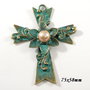 5252 - (1buc) Pandantiv, bronz, patina de oxidare, perla tip Mallorca, cruce