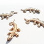 1b Charm alama finisaj auriu antichizat crocodil 23x10mm (GPLAK 101)