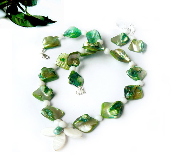 Set cu perle biwa