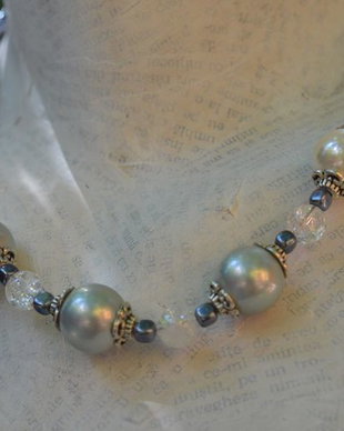 Set" Love the pearls"