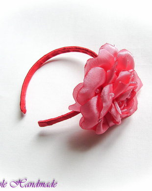 Dew Kissed - cordeluta trandafir satin