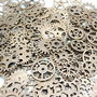6064 - (50buc)  Mix, charms mecanisme / rotite ceas, aliaj metalic cuprat, steampunk, 16-25mm