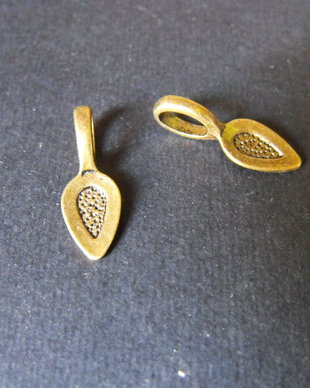 AGATATOARE PANDANTIV BRONZ - 21 X 8 MM