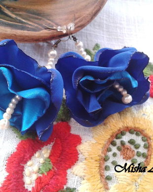 Cercei Romantic Blue vandut