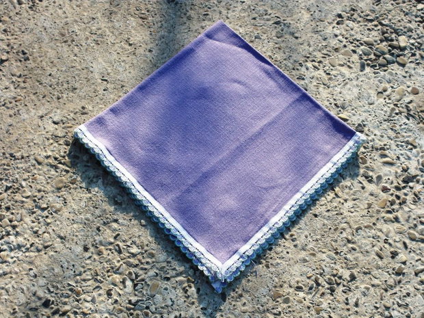 Fata de masa