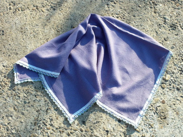 Fata de masa