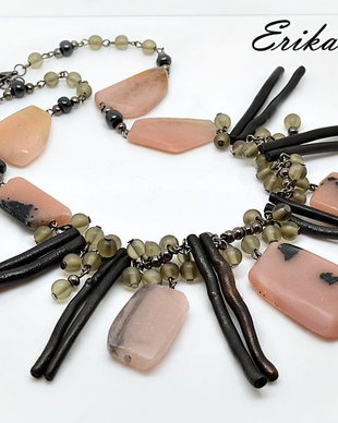 Colier opal roz