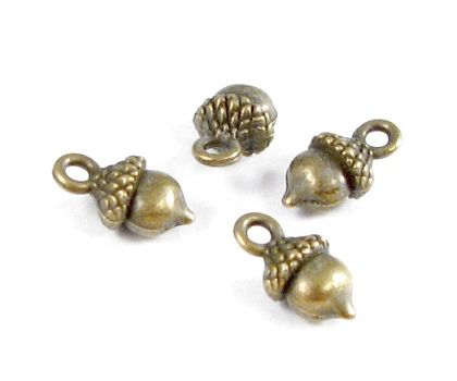 6121- (4buc) Charms, ghinda, bronz