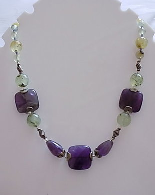 "Mint & Amethyst"-vandut