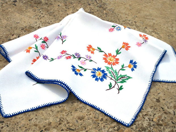Broderie cu flori