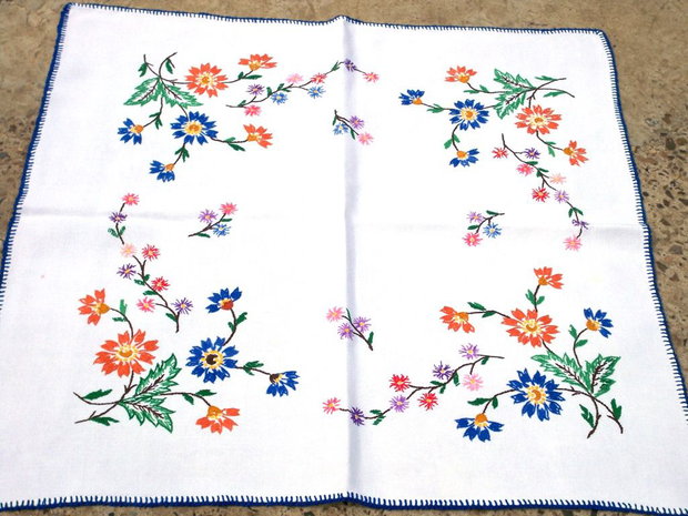 Broderie cu flori